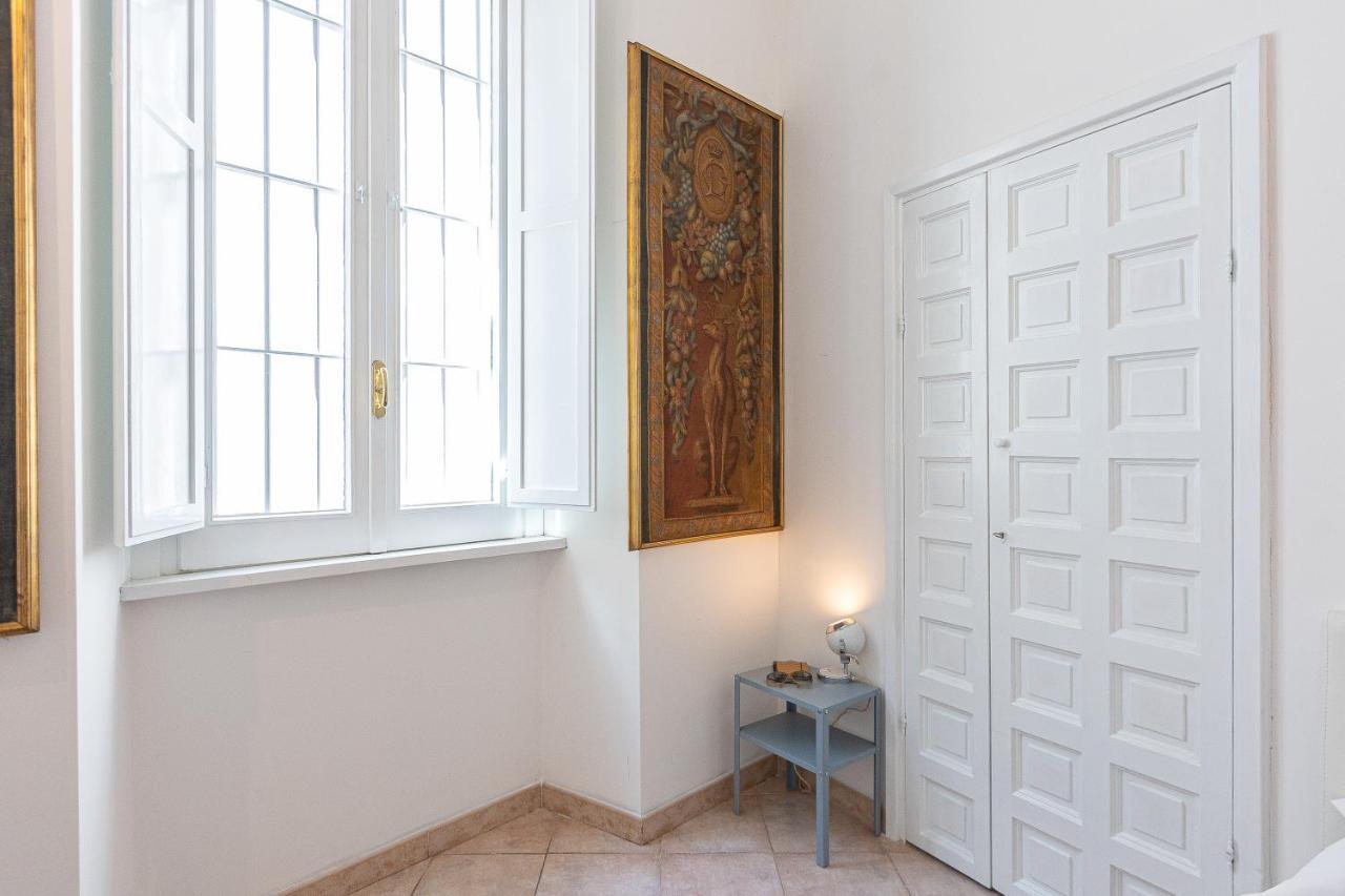Amazing Historical Apartment - Jewish Ghetto Rome Bagian luar foto