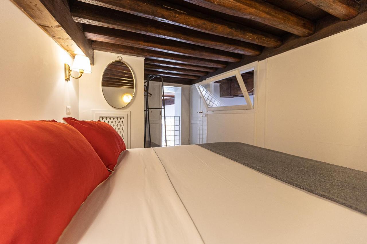 Amazing Historical Apartment - Jewish Ghetto Rome Bagian luar foto